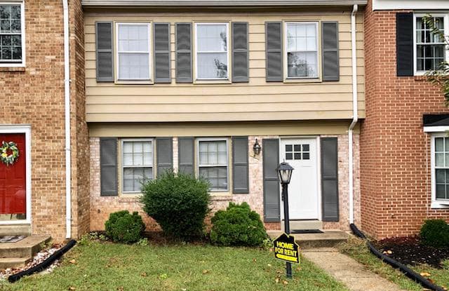 4 CHANTILLY COURT - 4 Chantilly Court, Rockville, MD 20850