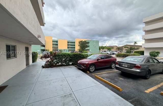 6091 W 22nd Ct Gallery 3
