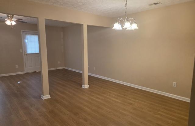 1718 Grove Way Gallery 3