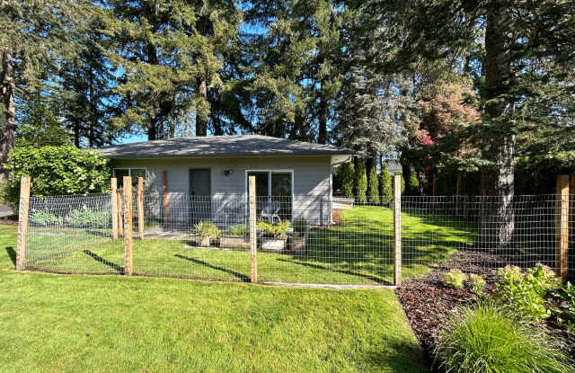Perfectly Furnished Studio Cottage in SW McMinnville photos photos