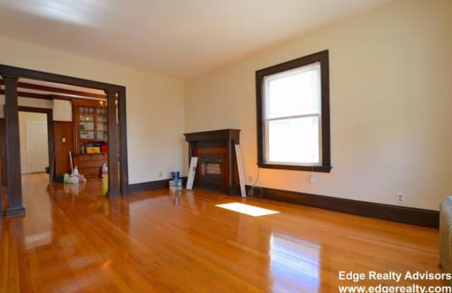 21 Boulevard Ter. - 21 Boulevard Terrace, Boston, MA 02134