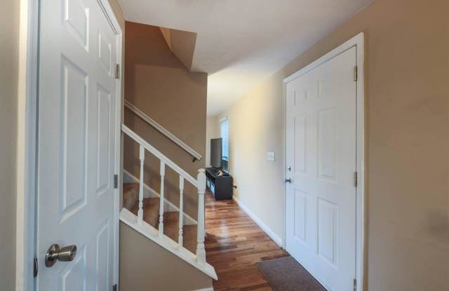 7597 Weatherly Court Gallery 3