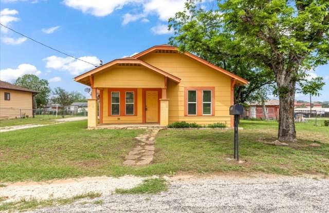 1408 8TH ST photos photos