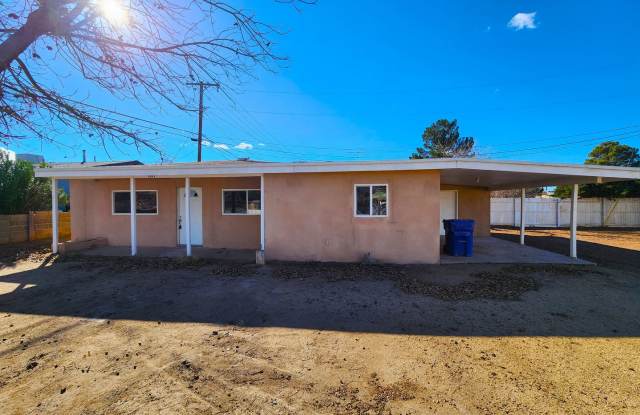 1417 Fifth St. - 1417 North 5th Street, Las Cruces, NM 88005