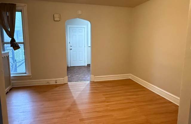 Bright 3BR Home in Tacony! photos photos