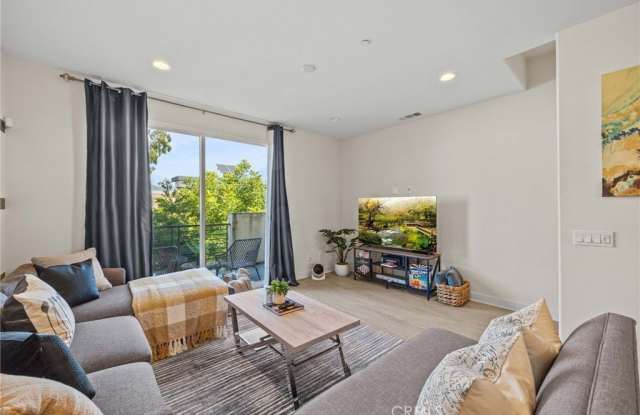 9040 Garvey Avenue photos photos