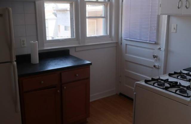 1456-58 Highland Ave Gallery 2