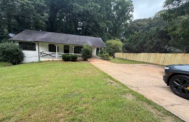 Charming 3BR House in Cumming photos photos