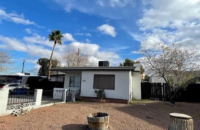 39 East Pacific Avenue - 39 East Pacific Avenue, Henderson, NV 89015