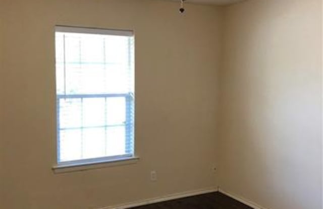 906 Circle Cove Drive Gallery 2