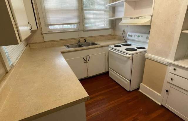 670 AVENUE B NW Gallery 2
