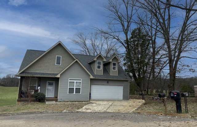 Great 3 Bedroom 2 Bath home w Garage photos photos