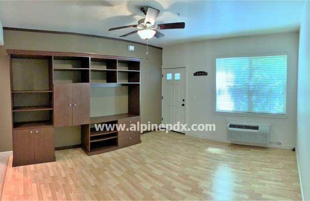657 North West Garswood Terrace Gallery 2