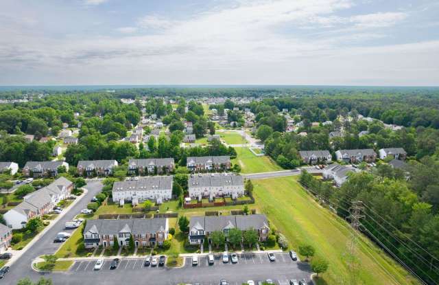 Well-maintained townhouse in Richmond - 907 Dominion Townes Court, Henrico County, VA 23223