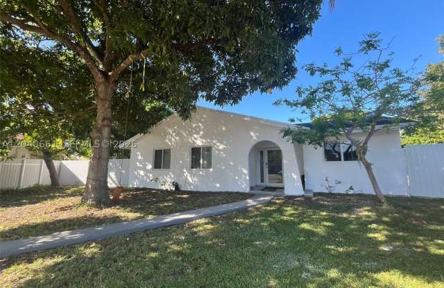 16805 SW 109th Ct photos photos