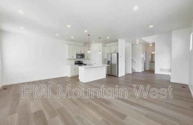 805 W 510 S photos photos