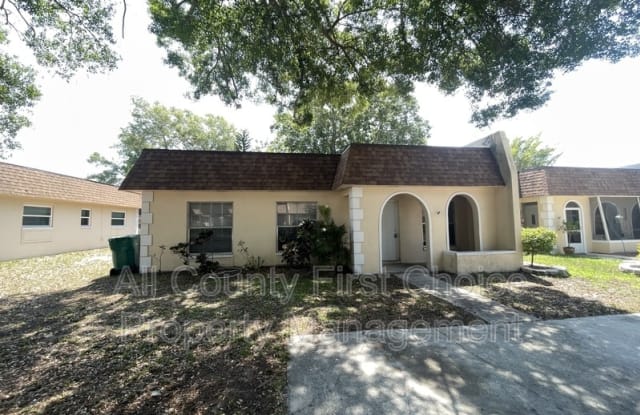 9949 87th St N photos photos