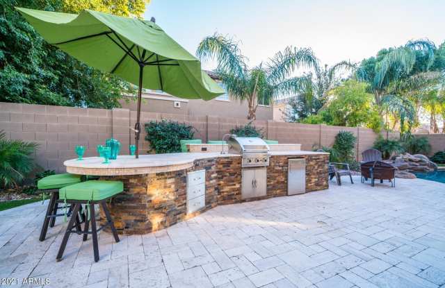 2681 E HAMPTON Lane photos photos