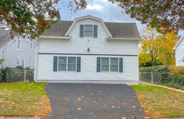 413 Morris Avenue photos photos