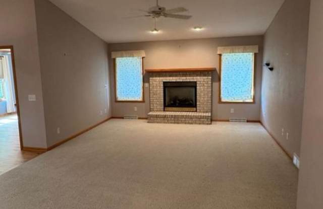 4202 Greenbriar Dr photos photos