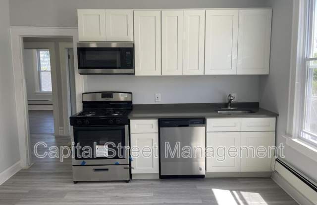 431 Abington Avenue - 2 photos photos