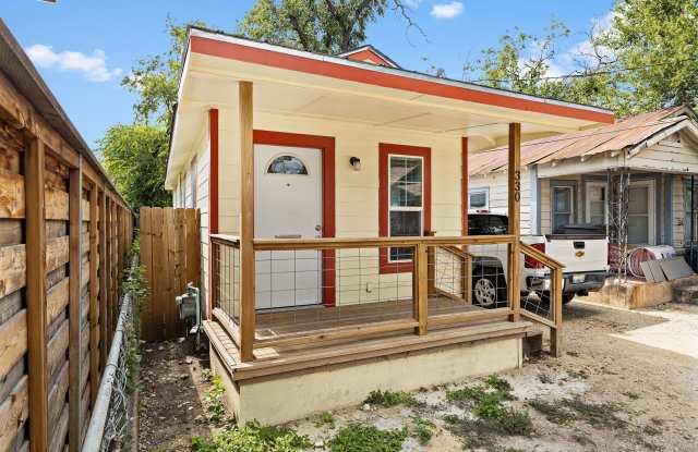 330 Gem Ln photos photos