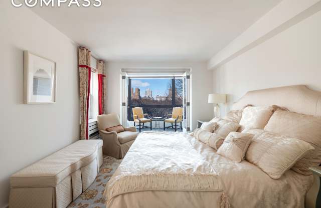 923 Fifth Avenue photos photos