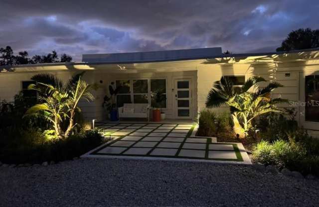 6304 BEECHWOOD AVENUE photos photos
