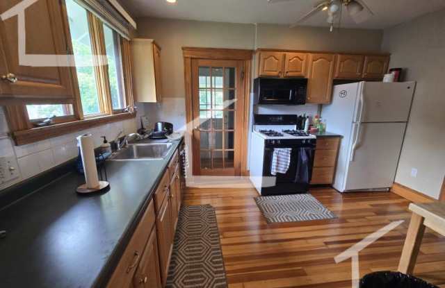 232 Lake St. photos photos