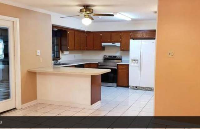 2155 Oak Knoll Dr Gallery 2