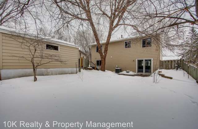 10520 Tamarack Street NW Gallery 2