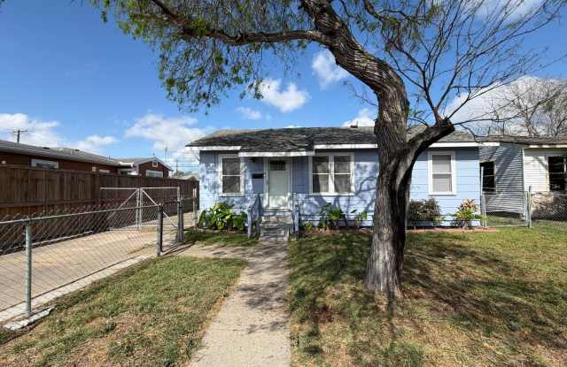 THREE BEDROOM ONE BATH HOME photos photos