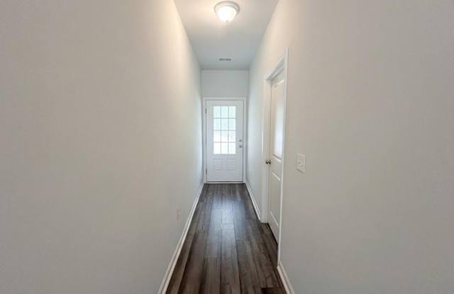 81 Chestnut Street Gallery 2