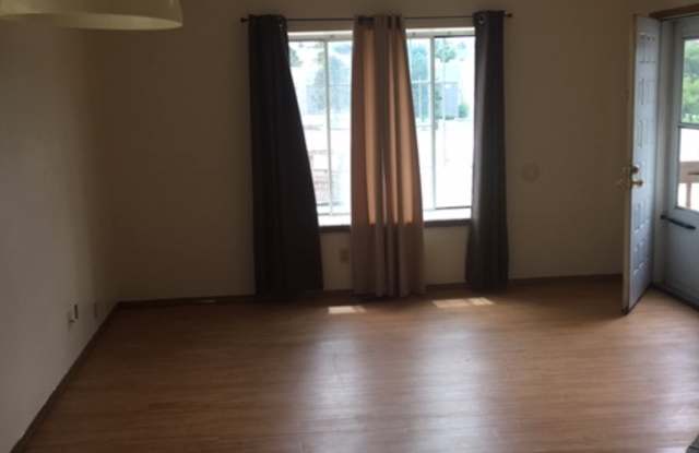 6412 Village Ln Gallery 2