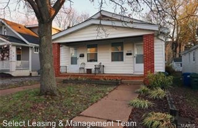 7570 Ellis Ave - 7570 Ellis Avenue, Maplewood, MO 63143