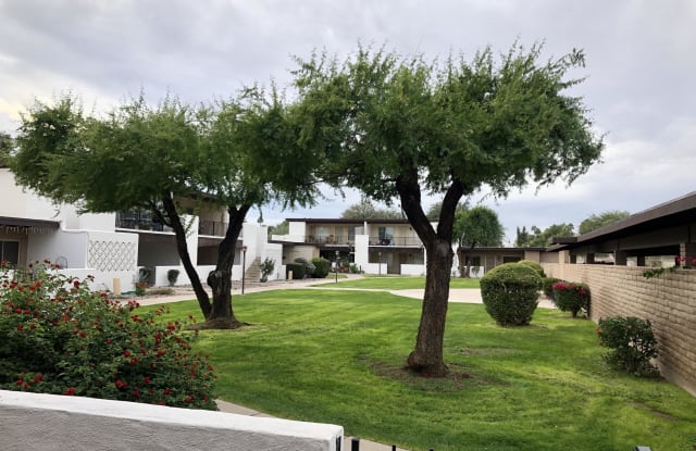 220 S OLD LITCHFIELD Road - 220 South Old Litchfield Road, Litchfield Park, AZ 85340