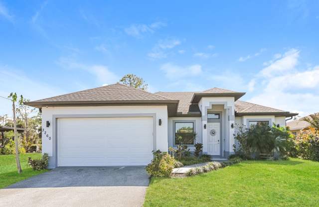 3 bed 2 bath Single Family home in Golden Gate Estates photos photos