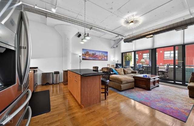 565 W Quincy Street Gallery 4