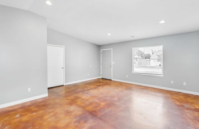 Spacious Duplex Near St. Joe Gallery 3