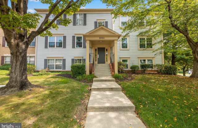 2401 NORMANDY SQUARE Place photos photos