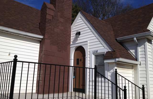 COMING SOON:  CHARMING RENOVATED HOME IN MARYVILLE CITY – PET FRIENDLY! Gallery 3