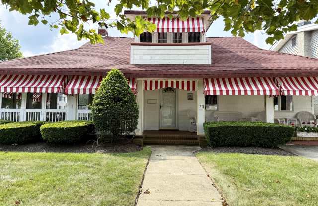1711 Snyder Avenue Gallery 3