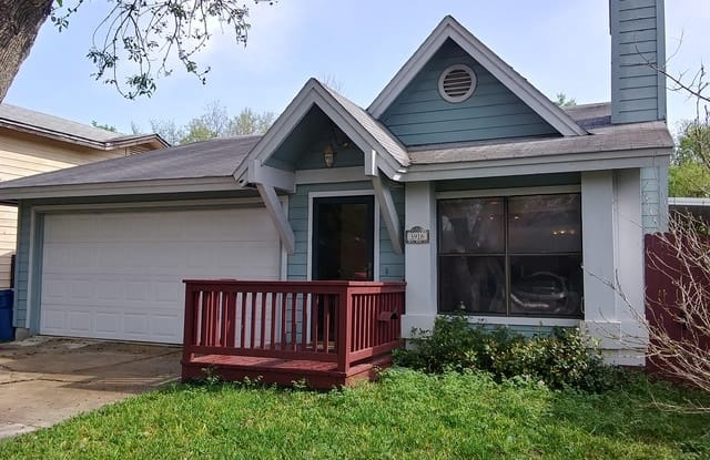 3916 HERITAGE HILL DR - 3916 Heritage Hill Drive, San Antonio, TX 78247