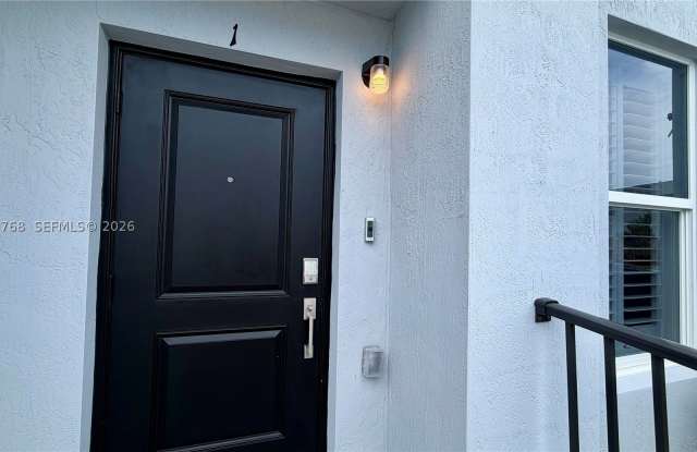 15601 SW 280 Gallery 2