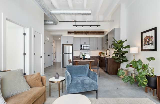 Cole Motor Gallery 2