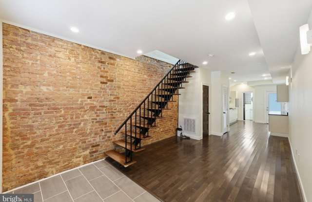 1515 INDEPENDENCE Avenue SE Gallery 2