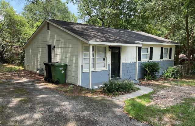 Charming Corner-Lot Rental in Vista Terrace! photos photos