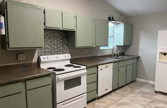 6960 Clifden Drive Gallery 2