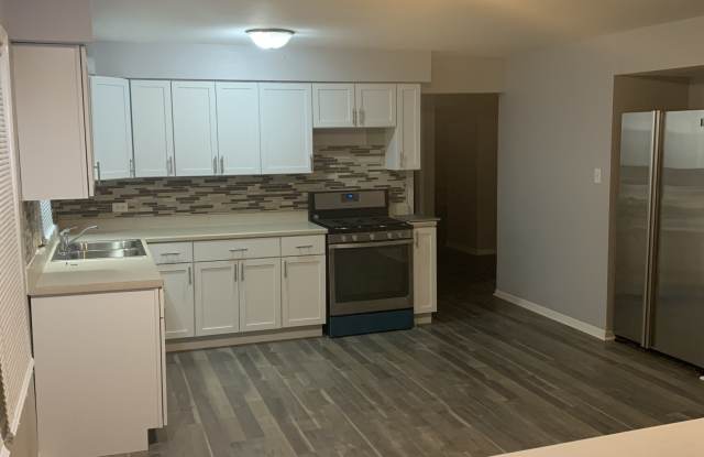 1645 Downs Dr Apt 2 Gallery 3