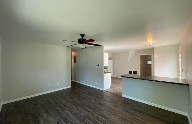 2803 Willowpark Drive Gallery 4